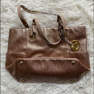 Michael Kors large Pink Purse.